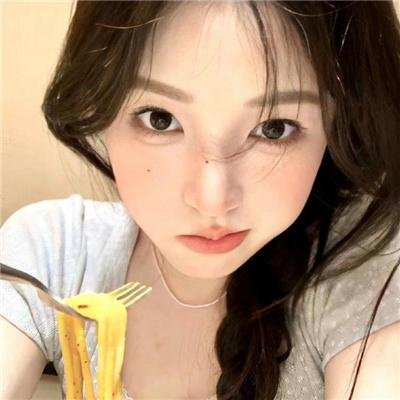 三个男人和一条美腿